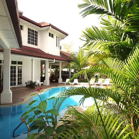 Rumah Putih Bed&Breakfast near KLIA&KLIA 2 Sepang Luaran gambar