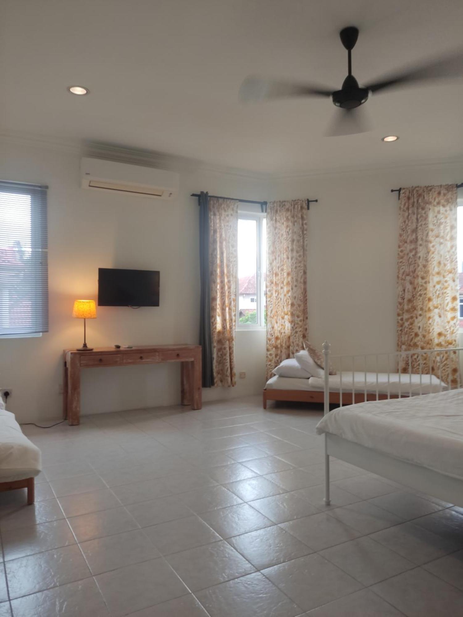 Rumah Putih Bed&Breakfast near KLIA&KLIA 2 Sepang Luaran gambar