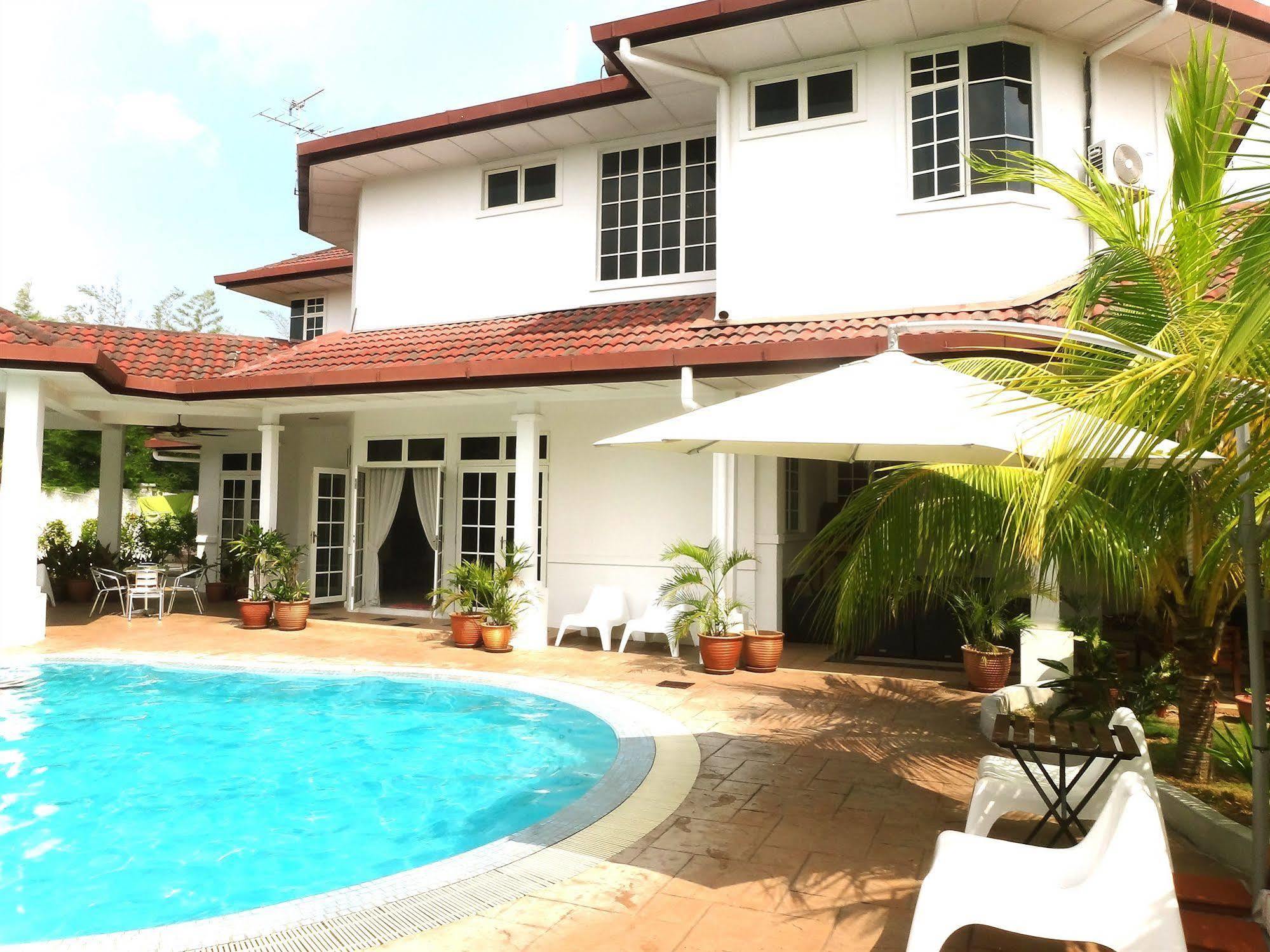 Rumah Putih Bed&Breakfast near KLIA&KLIA 2 Sepang Luaran gambar