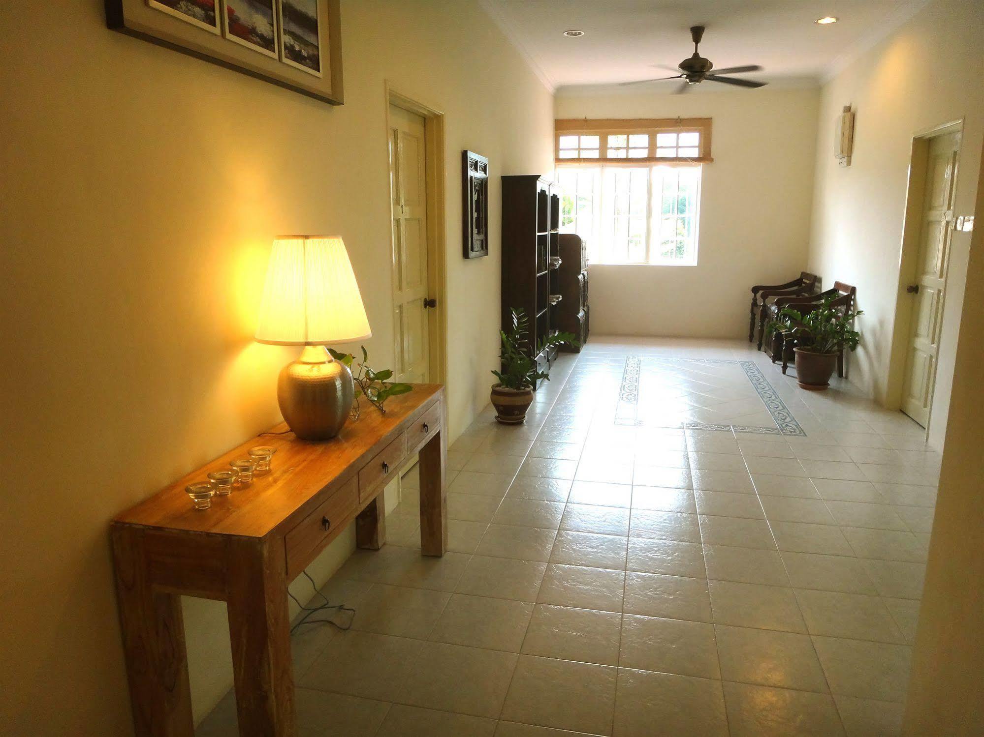 Rumah Putih Bed&Breakfast near KLIA&KLIA 2 Sepang Luaran gambar