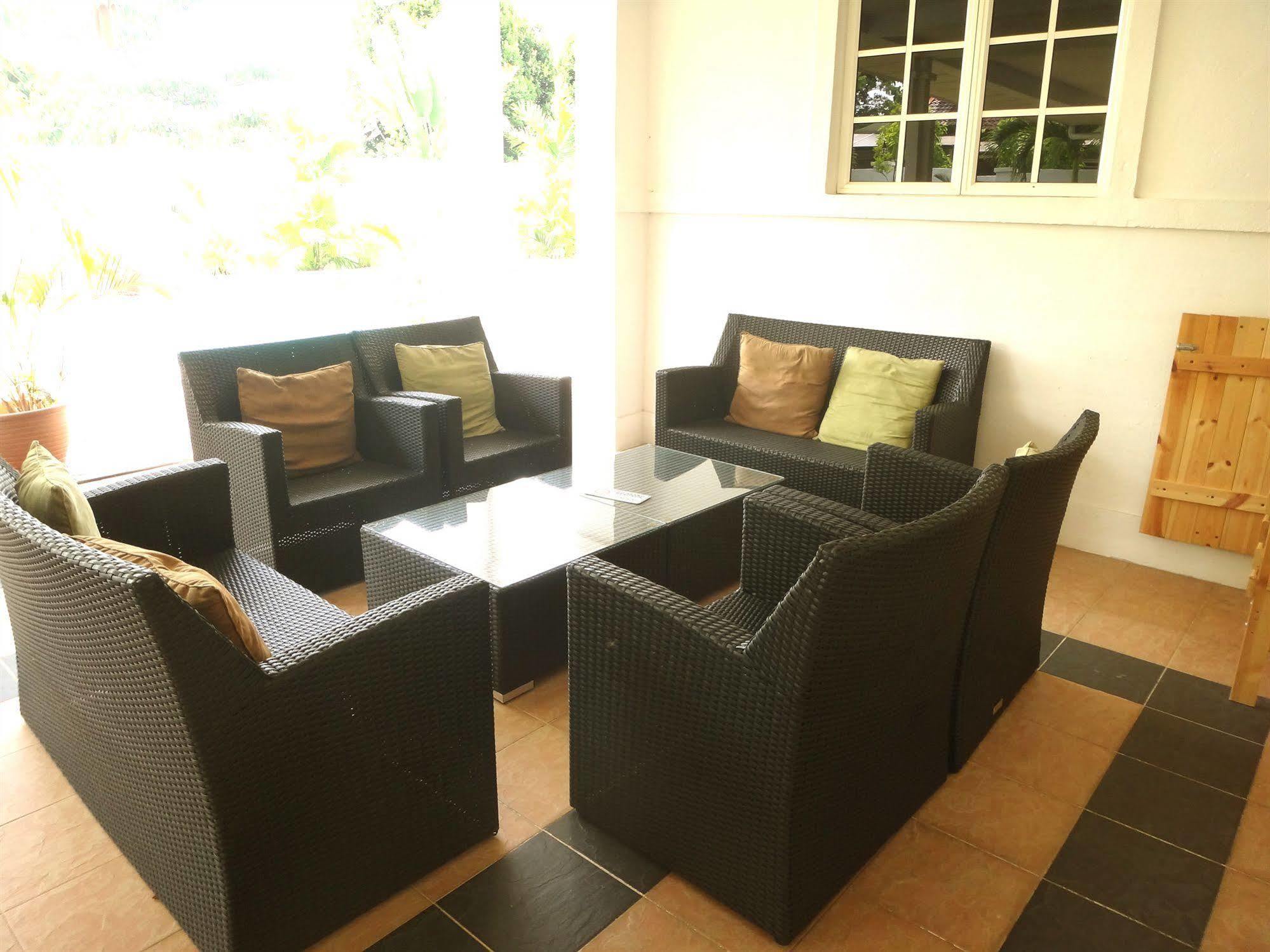 Rumah Putih Bed&Breakfast near KLIA&KLIA 2 Sepang Luaran gambar